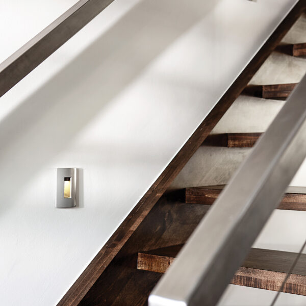 Recessed LED step lighting to illuminate a stairway