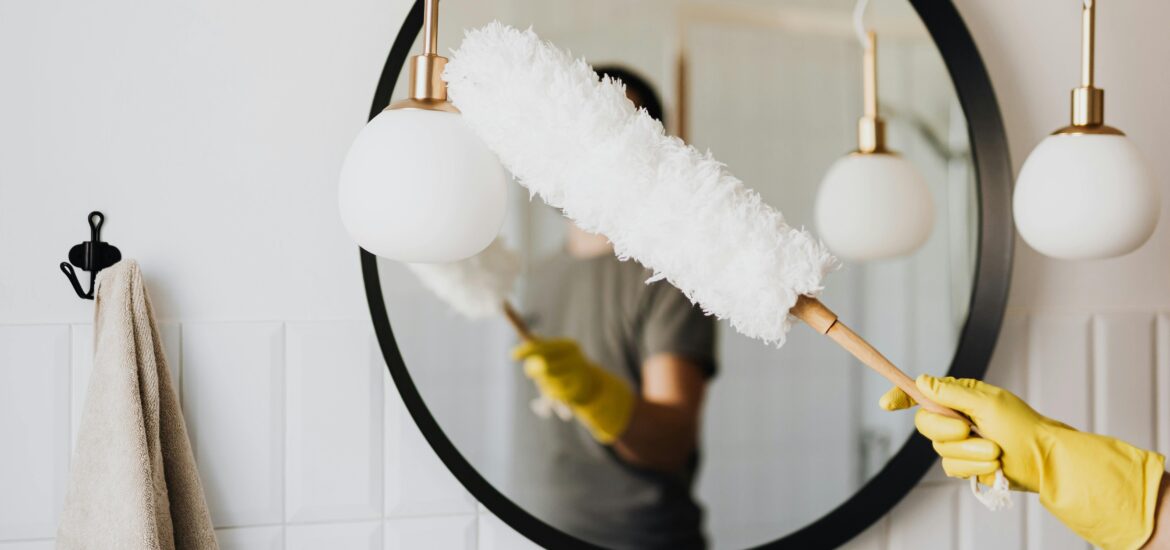 Safely cleaning light fixtures