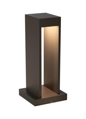 Syntra outdoor path light from Visual Comfort Modern